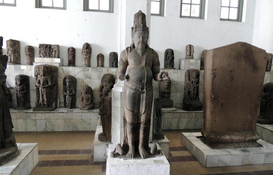 artifactsmuseum1.jpg