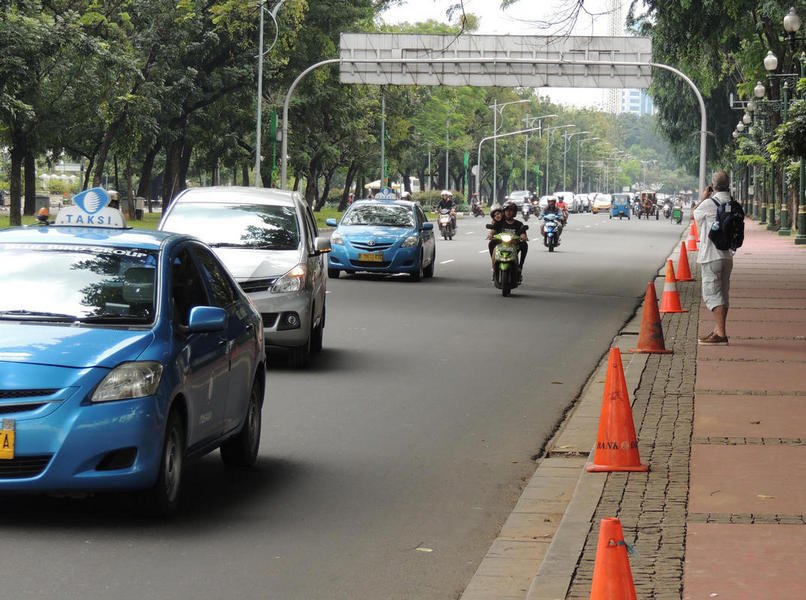 trafficpassing.jpg
