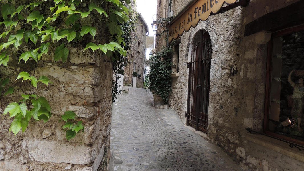 stpauldevence16.jpg