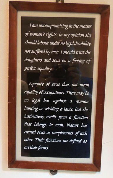mumbai119gandhimuseum.jpg