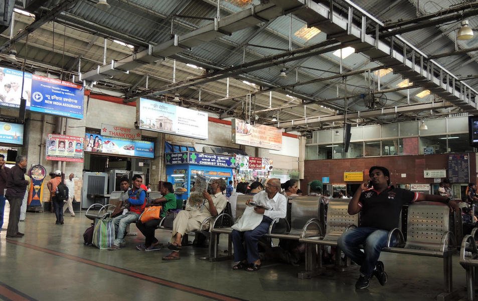 mumbai5victoriastation.jpg