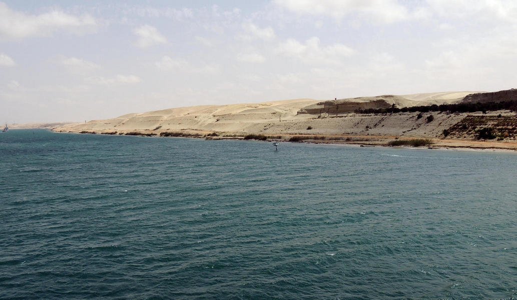 suezcanal16.jpg