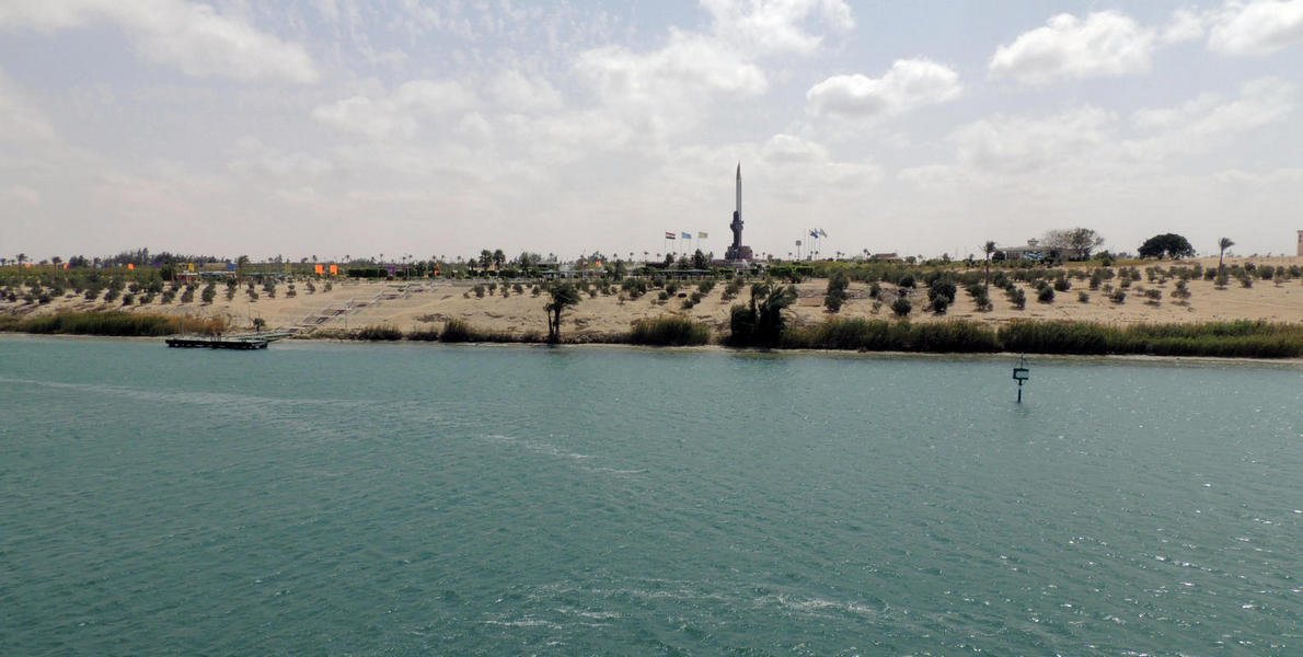 suezcanal7.jpg